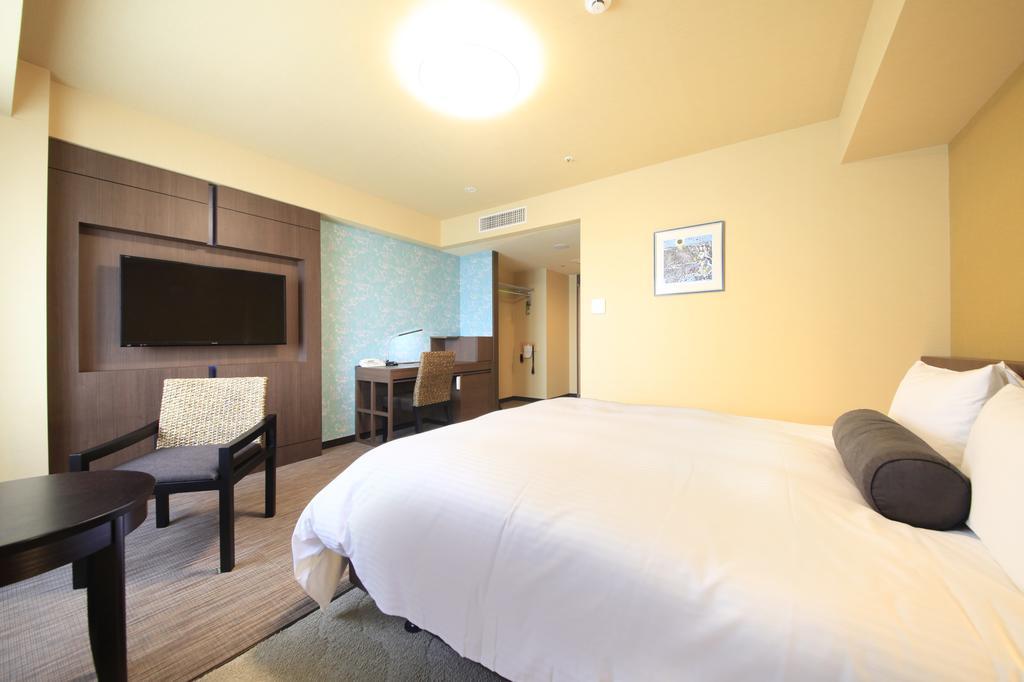 Richmond Hotel Naha Kumoji Экстерьер фото