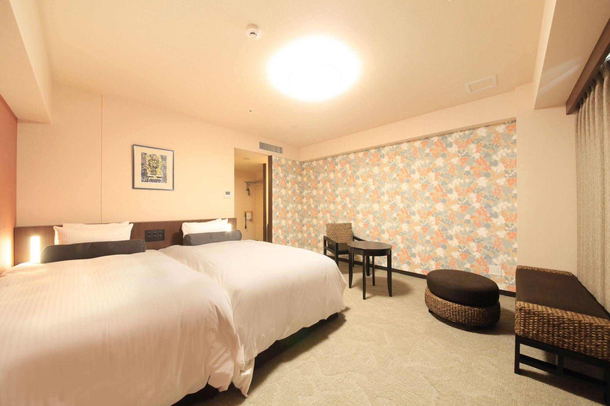 Richmond Hotel Naha Kumoji Экстерьер фото