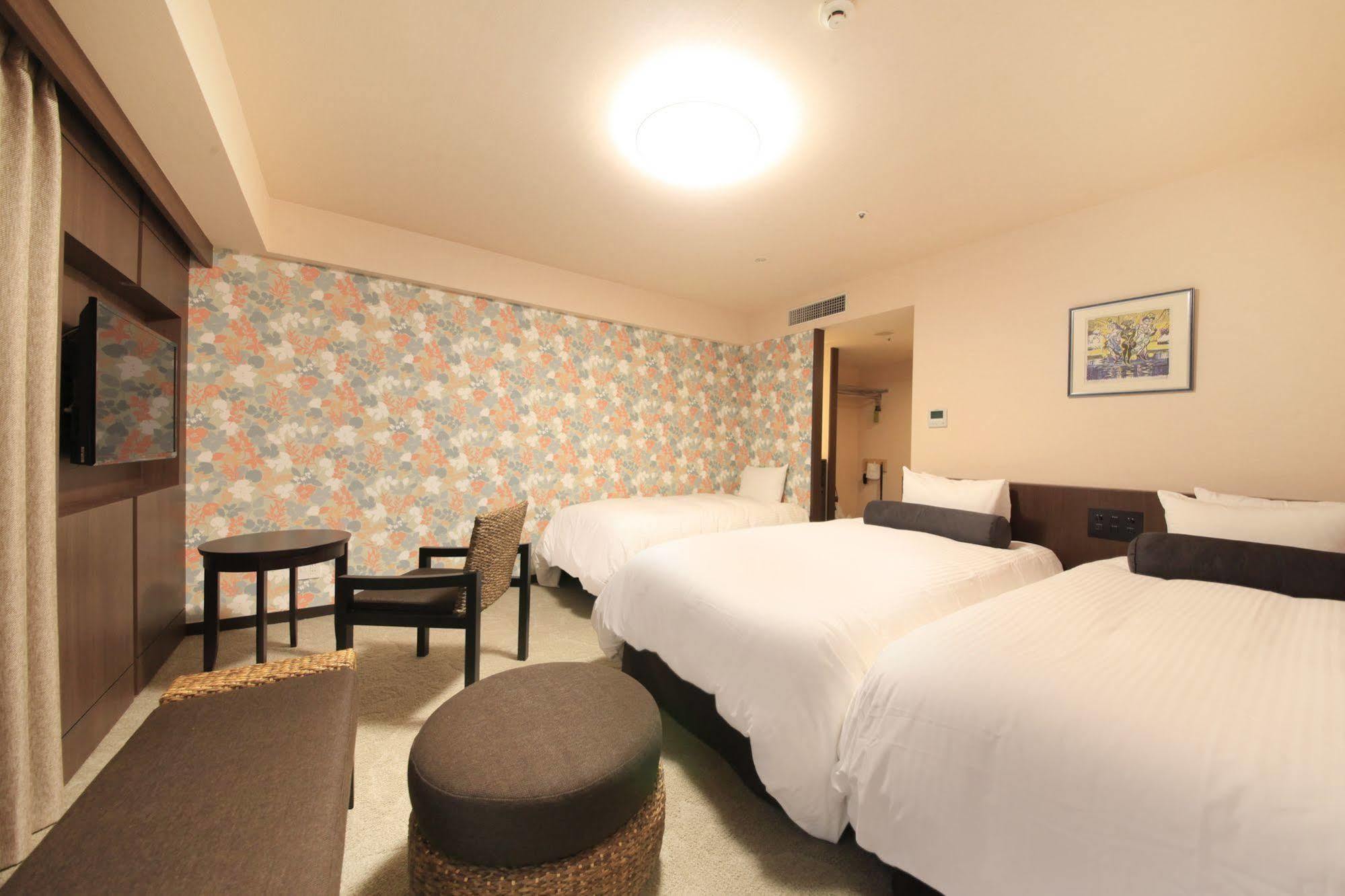 Richmond Hotel Naha Kumoji Экстерьер фото