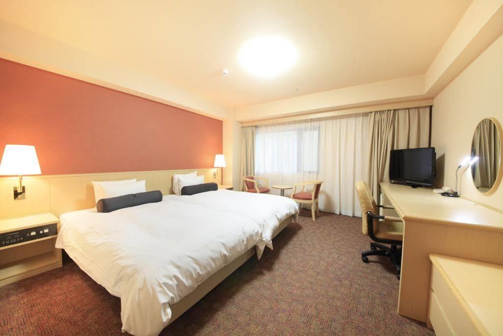Richmond Hotel Naha Kumoji Экстерьер фото